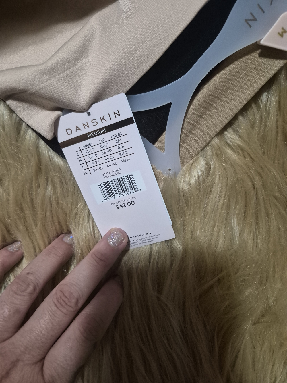 Danskin Seamless Slip Shorts | 3 pairs - Picture 2 of 3